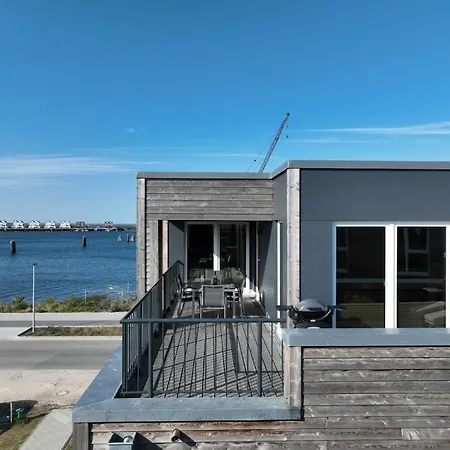 With 3 Bedrooms *