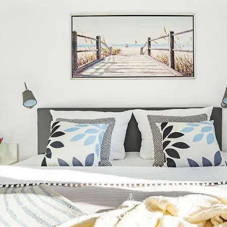 With 3 Bedrooms Ferienhaus